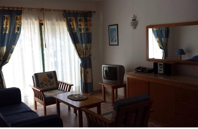 Clube Meia Praia - One-Bedroom Apartment
