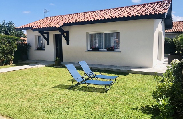 Coastal escape between Hossegor and Biarritz