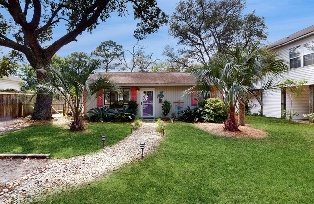 Coastal home with short walk to the beach and fire pit
