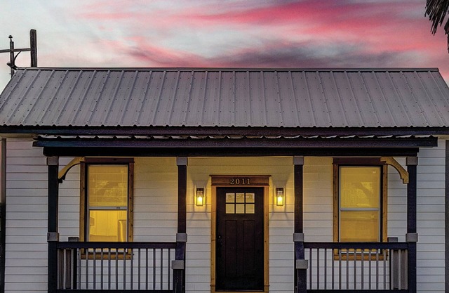 Coastal Retreat w/Heated Pool & Spa Pleasure Pier