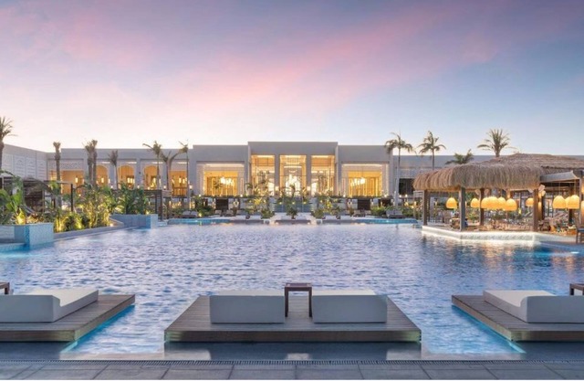 Coastal Soma Bay Stay | 300m Beach, Pools, Spa, Tennis, & Dining for All Ages
