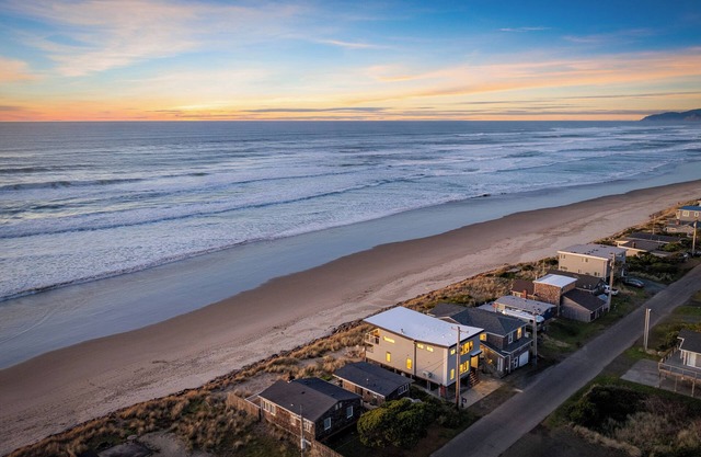 Coastal Tech Escapes | Rockaway Beach Retreats