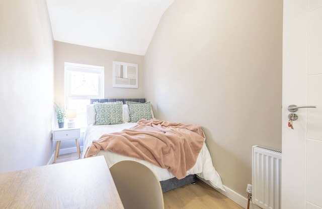 Coleraine, Northern Ireland - River Bann Rooms (Room 6)