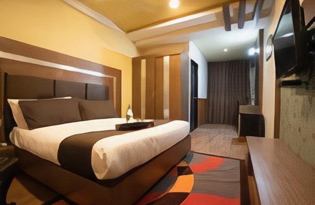 O J K Hotel 