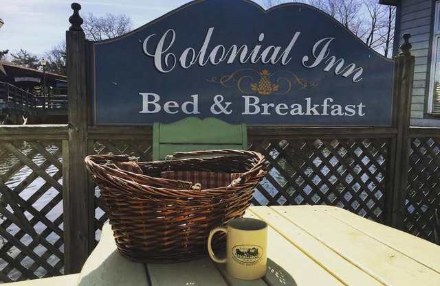 Colonial Inn