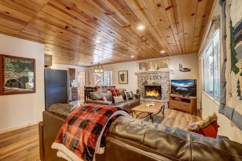 Come Snuggle Up at Cozy Bear Cabin