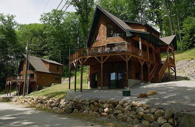 Come stay at our four season resort!