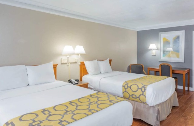 Comfort & Convenience! 2 Pet-friendly Units, Pool, Free Parking, Pet-Friendly!