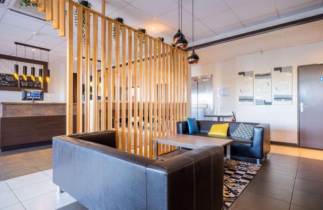 Comfort Hotel Dijon Sud - Longvic
