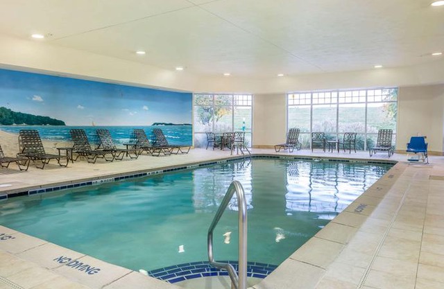 Comfort Inn Plainwell