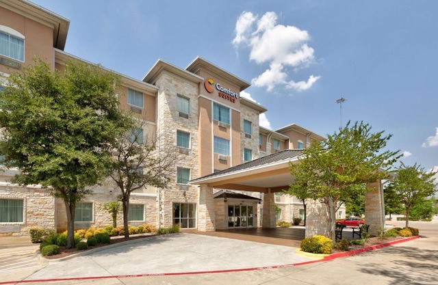 Comfort Suites Arlington - Entertainment District