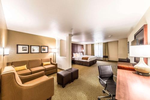 Comfort Suites Grand Prairie - Arlington North