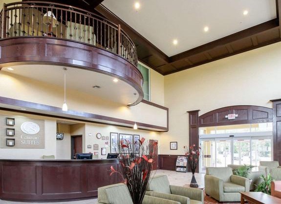 Comfort Suites Palestine