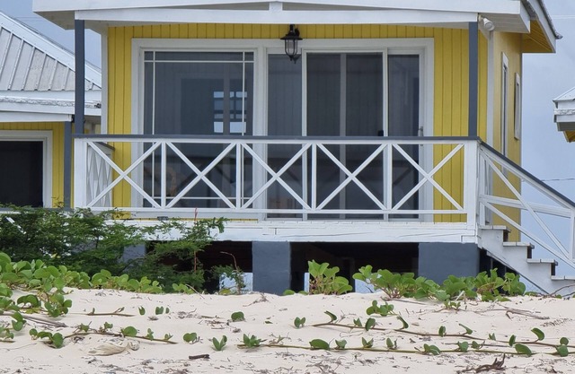 Comfortable 1-Bed Cottage in Codrington Barbuda