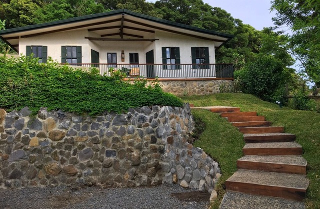 Comfortable and Peaceful stay in Monteverde