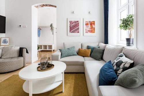 Comfortable Apartment by Market Square with AC AS Home S4a