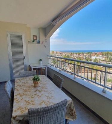 Comfortable apartment with amazing sea views