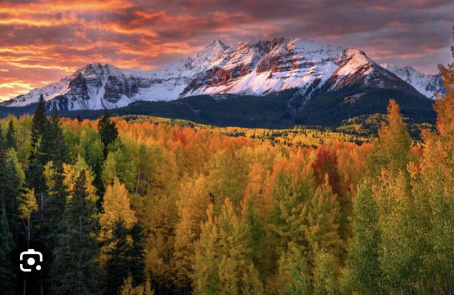 Comfortable Home away from Home - Close to Mountains, skiing, hiking, biking +