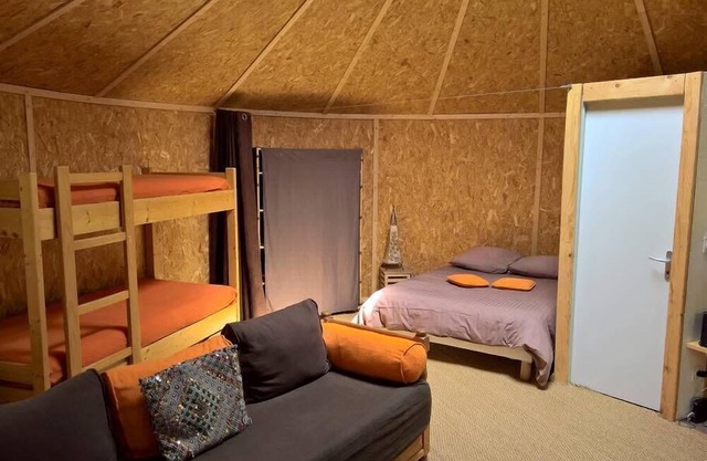 Comfortable wooden yurt 2-heated swimming pool
