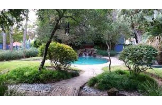 Comfy apartment with beautiful pool & jacuzzi
