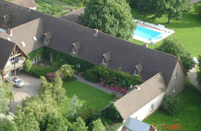 Comfy Holiday Home in Quend with Swimming Pool