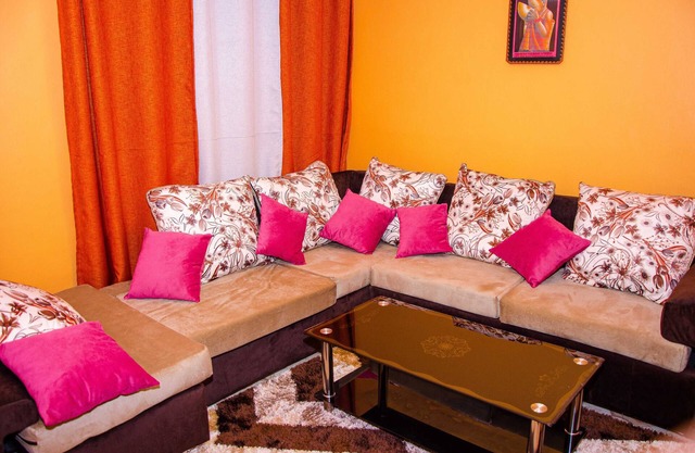 Comfy Homes Nanyuki - Pink House