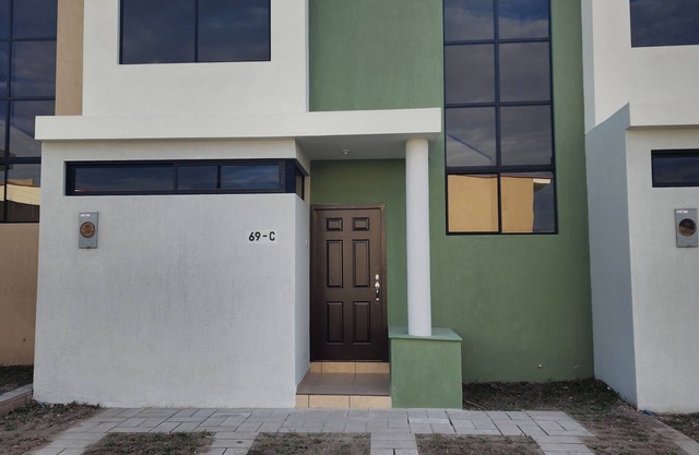 Comfy house in San Salvador!