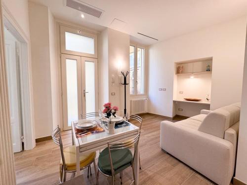 Como Borghi Two-room apartment near old town with AC