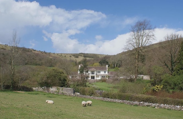 Compton House, COMPTON BISHOP