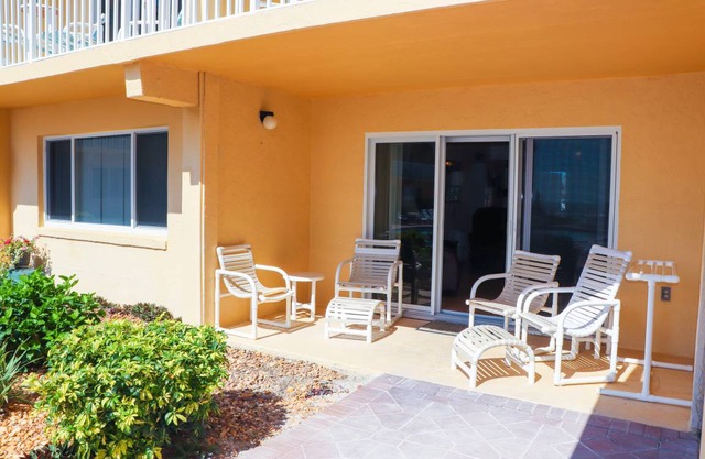 Condo ∙ 2 bedrooms ∙ 6 guests