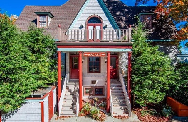 Condo ∙ 2 bedrooms ∙ 6 guests