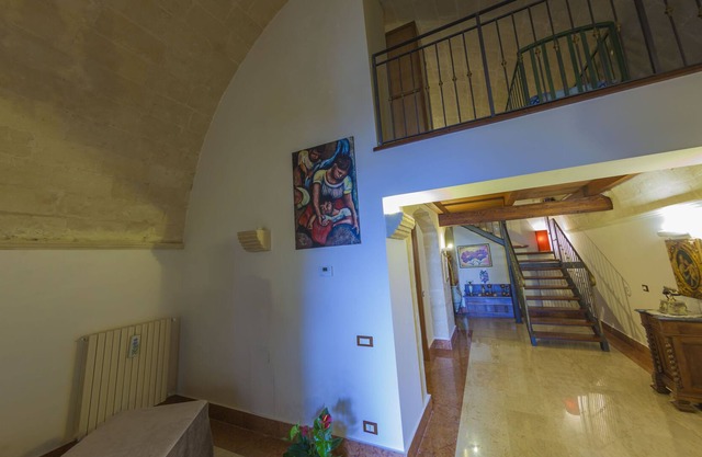 Condo-Premier-Ensuite with Bath-Terrace