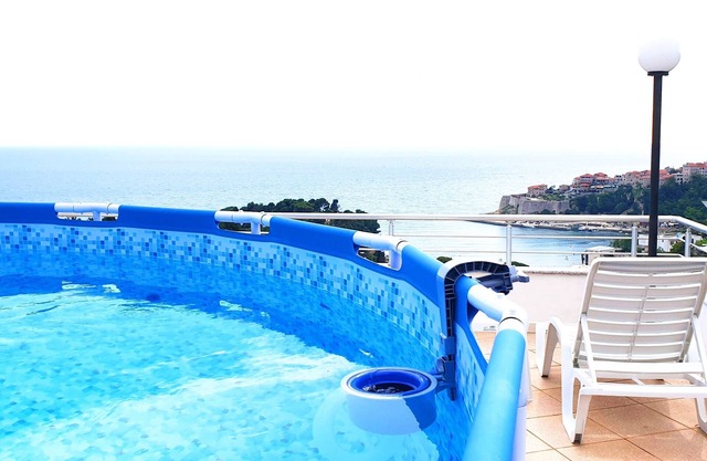 Connected 2 double studios with sea view