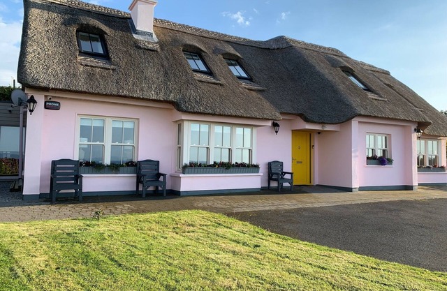 Connemara Thatched Cottage,
