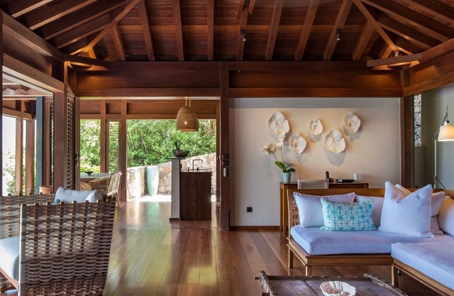 Contemporary 2 BDRM Balinese Villa w Pool and BBQ