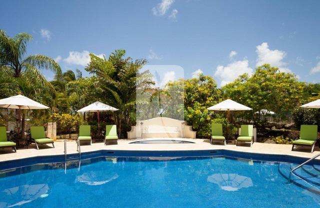 Contemporary 3 Bed House Pool Jacuzzi Mullins Beach Platinum Coast