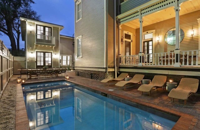 Contemporary Savannah Retreat | Near Forsyth Park