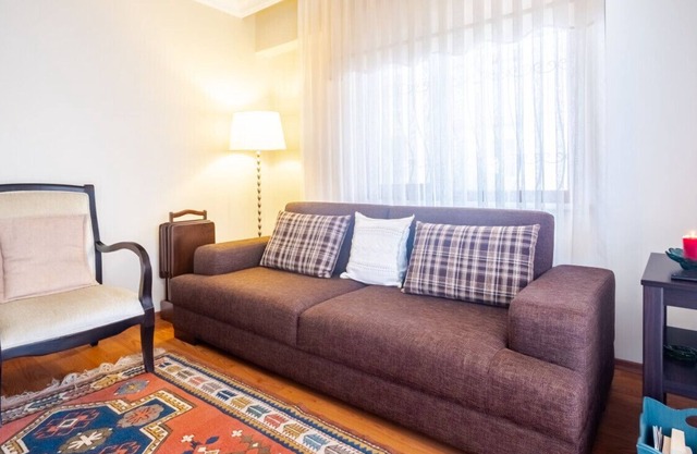 Convenient Flat 15 min to Buyaka Mall in Atasehir