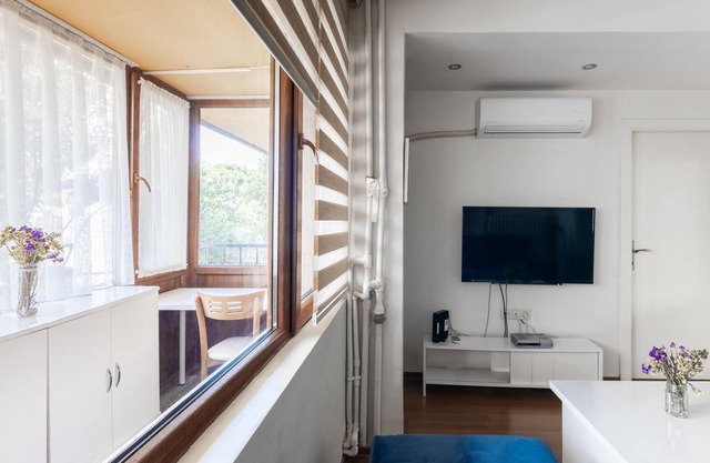 Convenient Flat 15 min to Bagdat Avenue