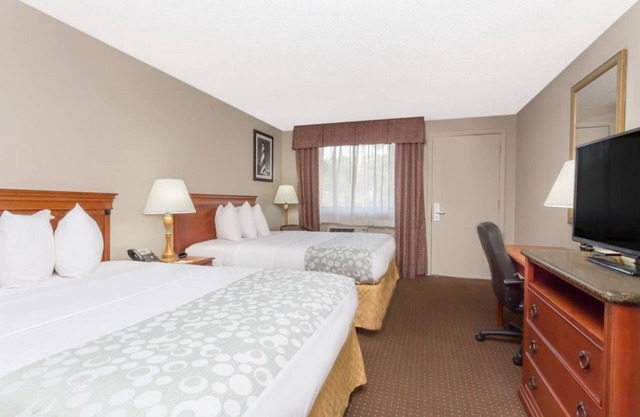 Convenient Location! 2 Comfortable Units, Near Old St Augustine Village