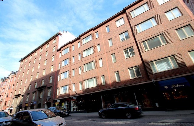 Convenient, Superior-level one-bedroom apartment in Ullanlinna, Helsinki (ID 8589)