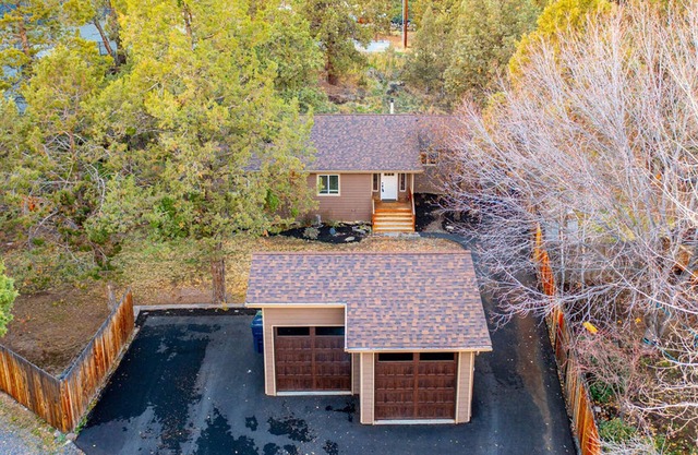 Conveniently located with Access to Central Oregon's Best!