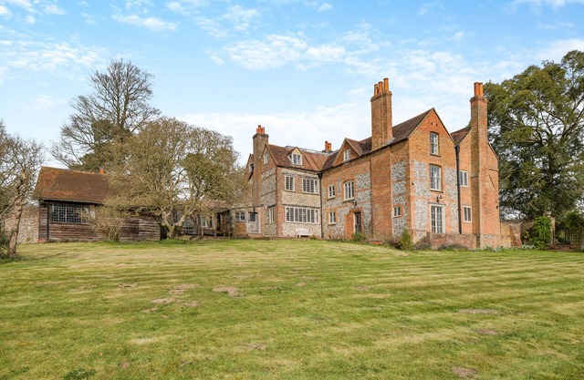 Coombe End Farm House