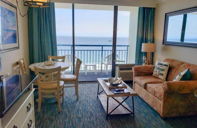 Coral Beach 816