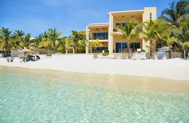 Coral Sands #3 Beach Front luxury condo on West Bay Beach. 3 bed 3 bath