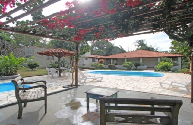 Corner for up to 20 people, swimming pools, Wi-Fi, air conditioning, 8 minutes from the Thermal Baths.