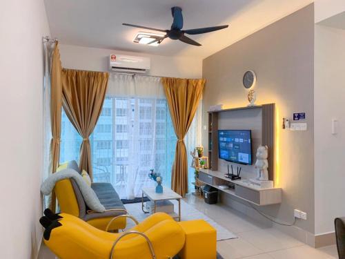 Corner KL Pool View RC Residence