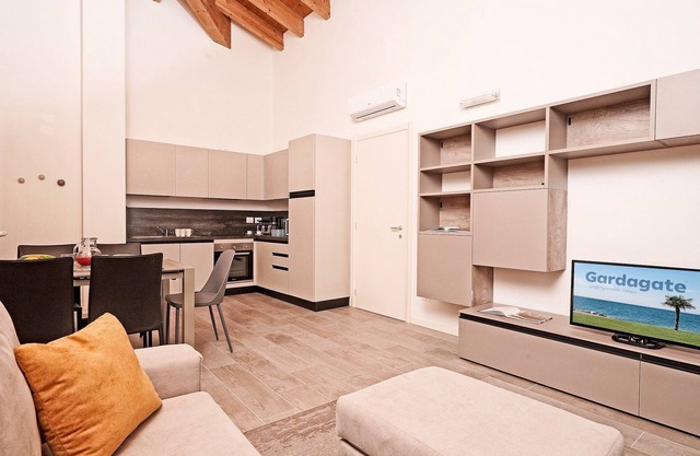 Corte Fasanella 47 - Two Bedroom Apartment, Sleeps 4