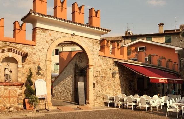 Corte San Luca Apartments