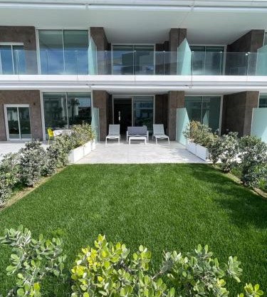 Costa Ballena - Dos dormitorios, Piscina y Jardín privado